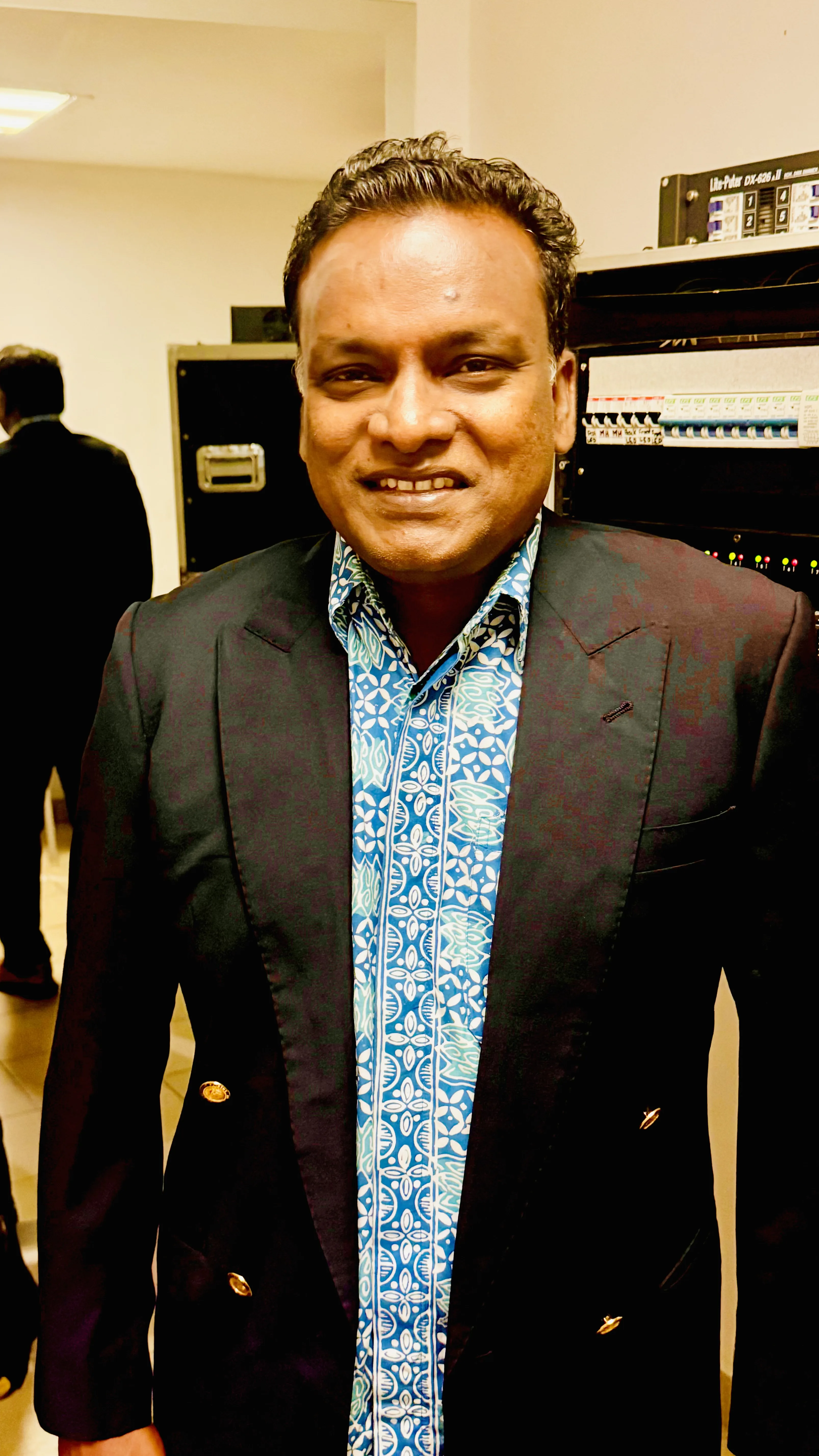 Maniarasu Vellayan